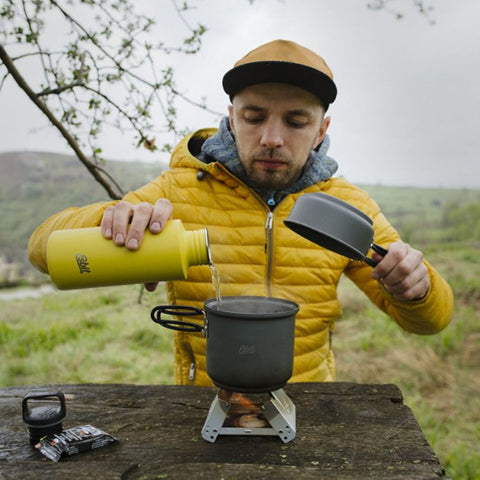 Esbit Pocket Stove, Including 6x14 g Solid Fuel Pucks